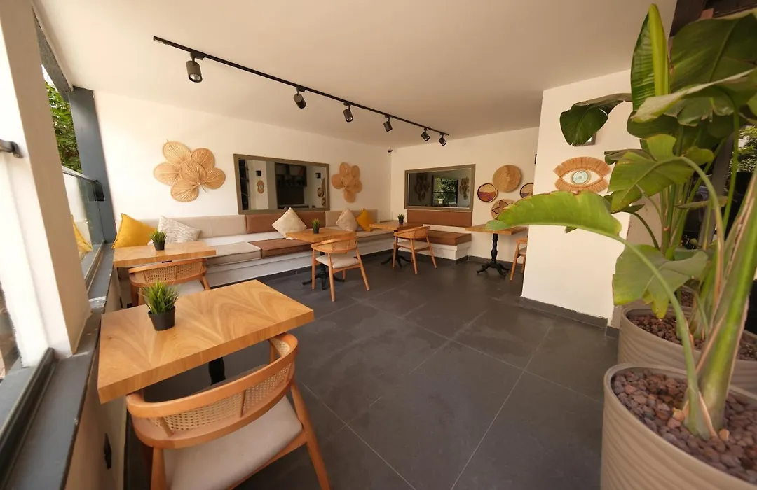 Mielo Lara Hotel-1